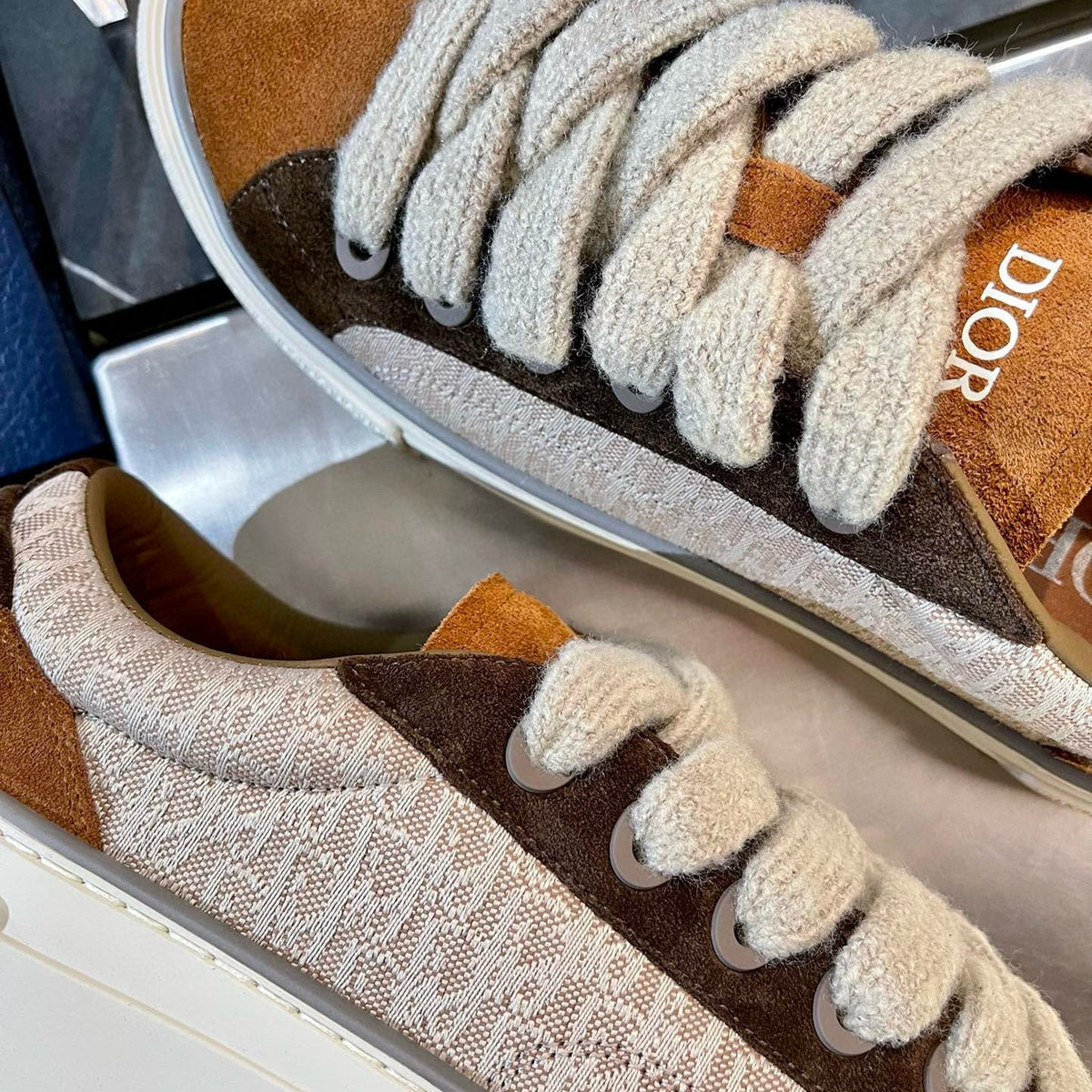 CD B33 SNEAKER