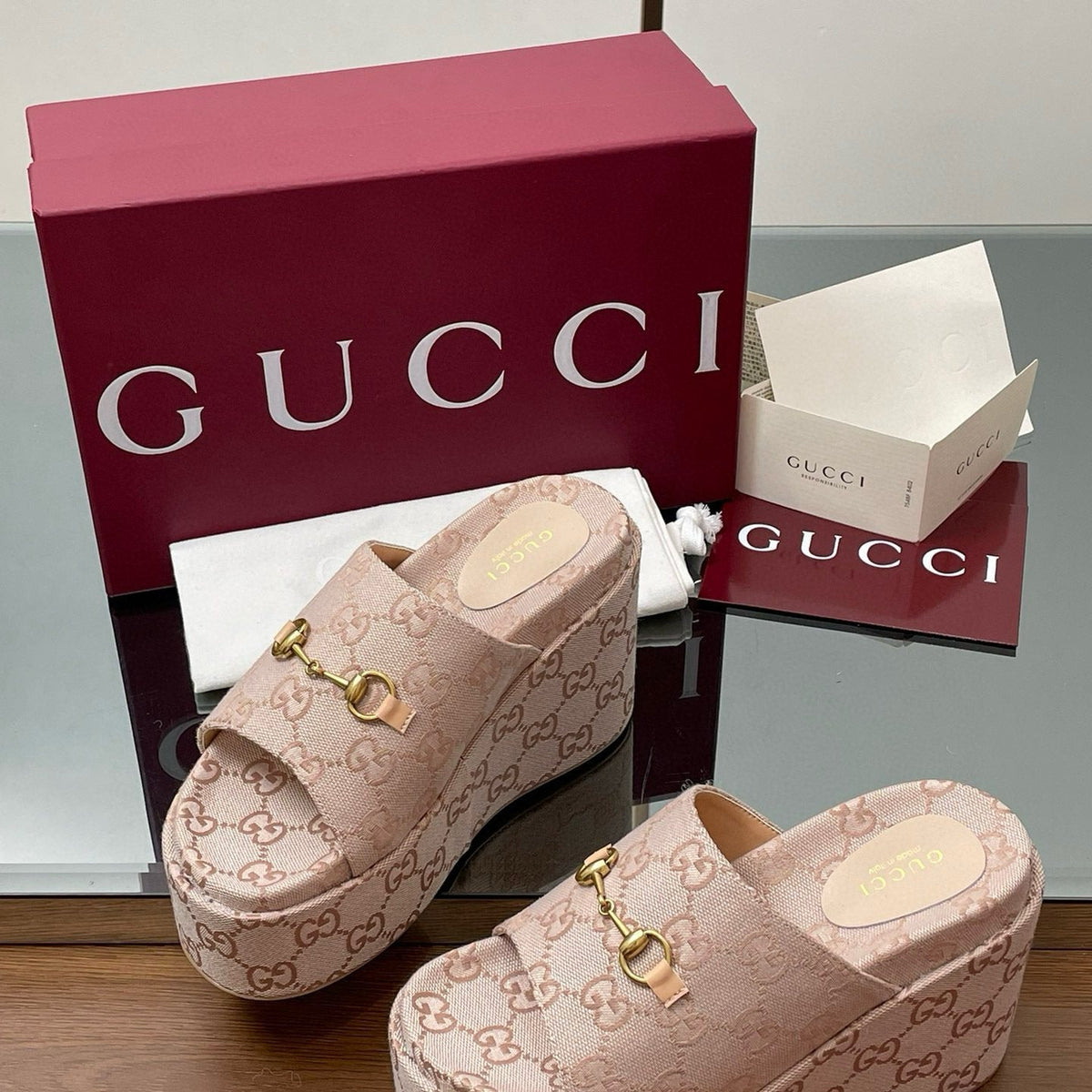 GG WEDGE SANDALS