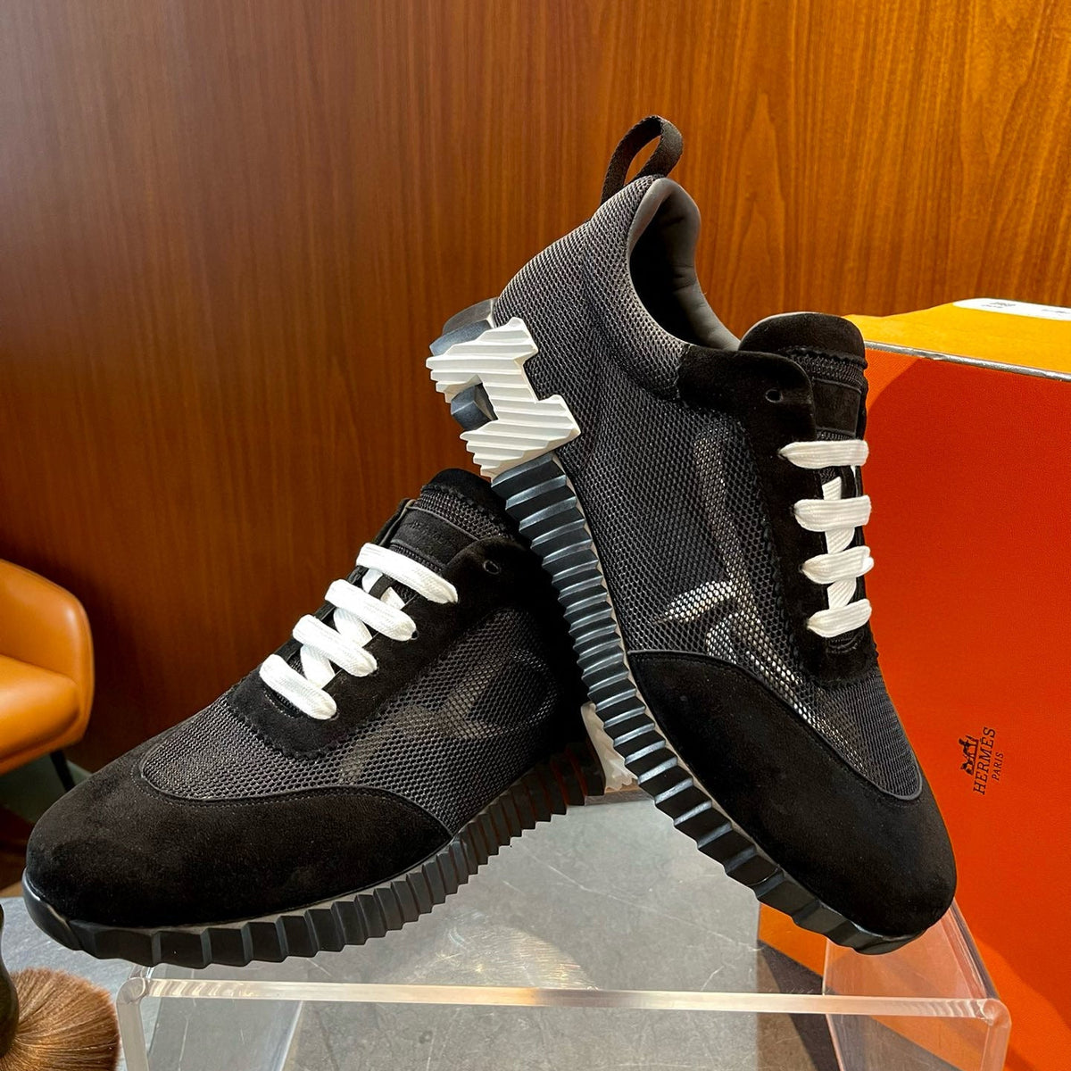 HERM BOUNCING SNEAKERS