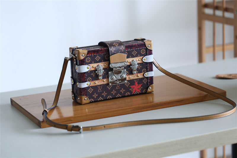 I W Fashion Lu-Vi bags - 8222