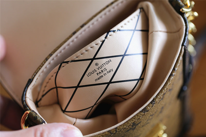 I W Fashion Lu-Vi bags - 9087