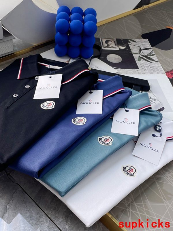 Moncler Luxury Cloth