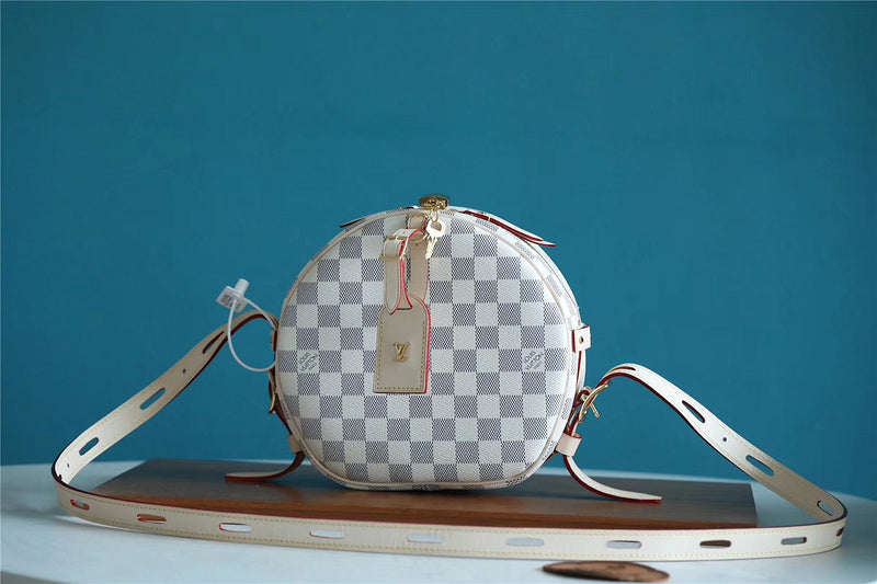 I W Fashion Lu-Vi bags - 8330
