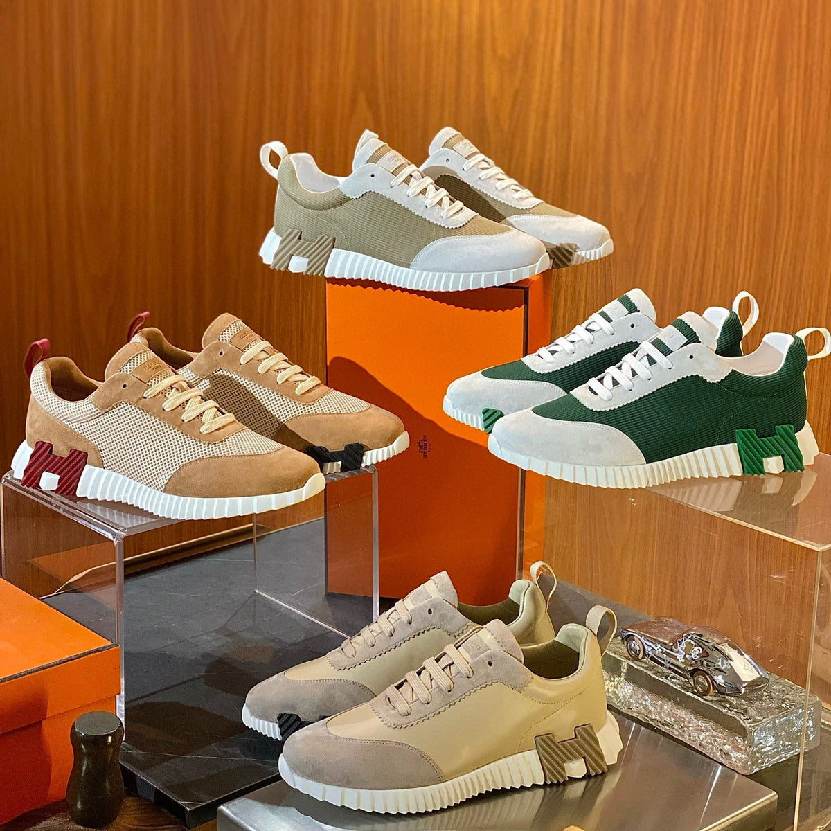 HERM BOUNCING SNEAKERS
