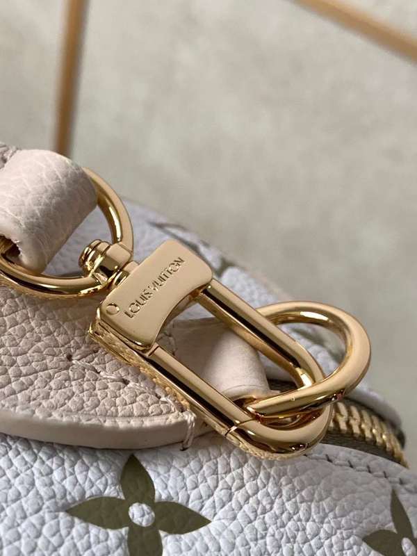 LOV2 Bags - Luxurious Bags  495