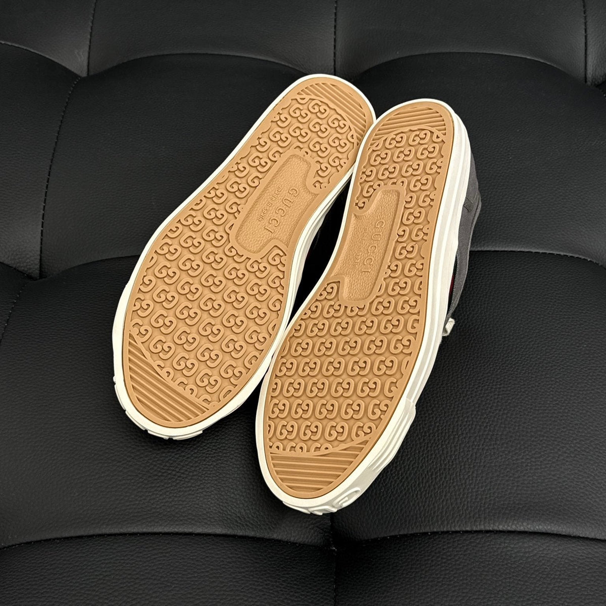 GG SNEAKERS