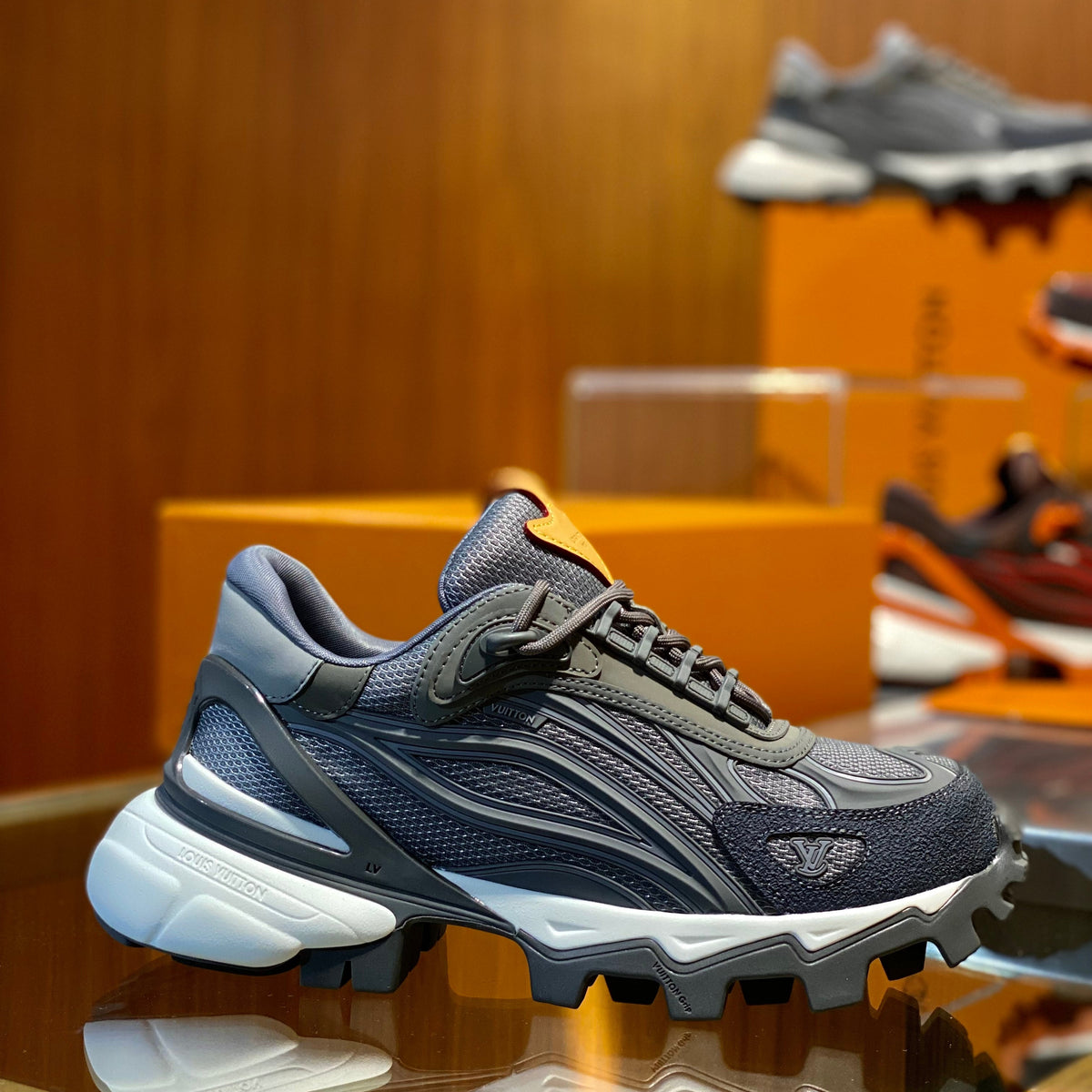 LOU SUMMIT SNEAKERS