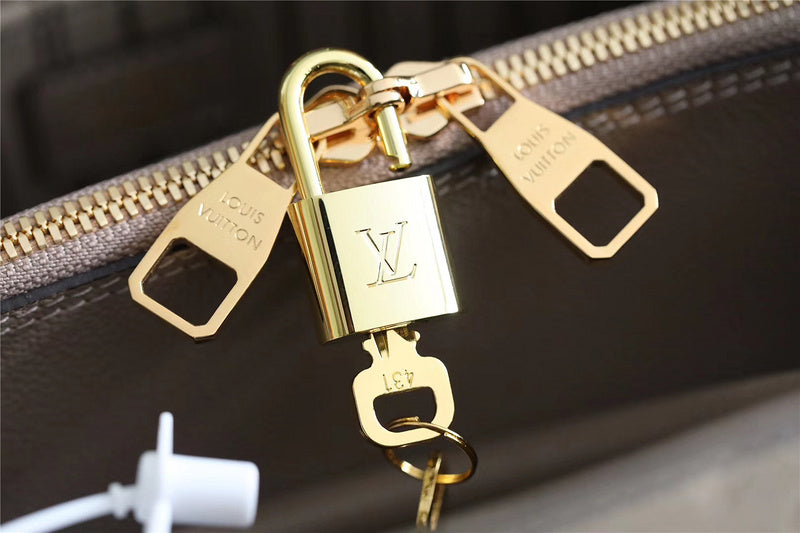 I W Fashion Lu-Vi bags - 8017