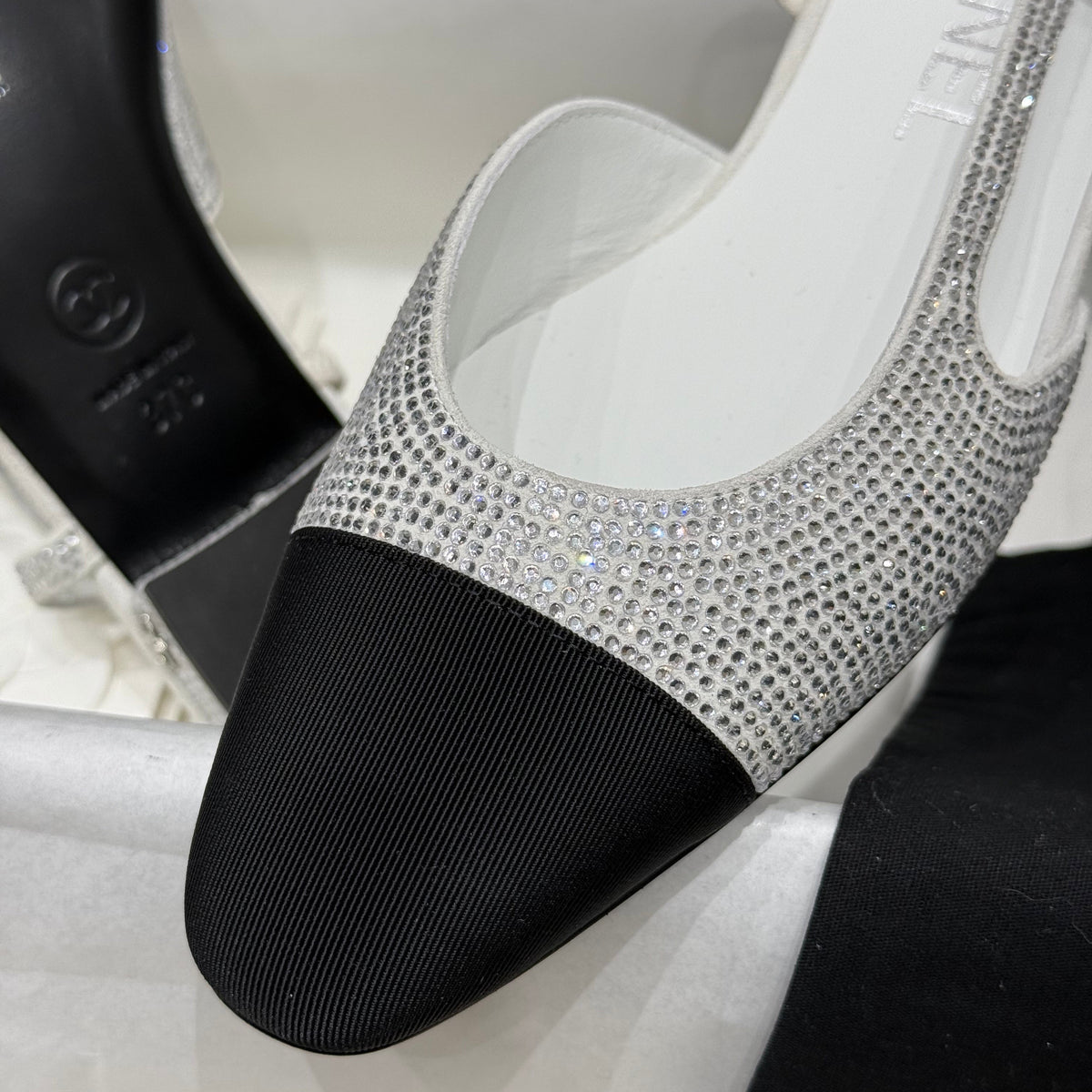 CC SLINGBACK PUMPS