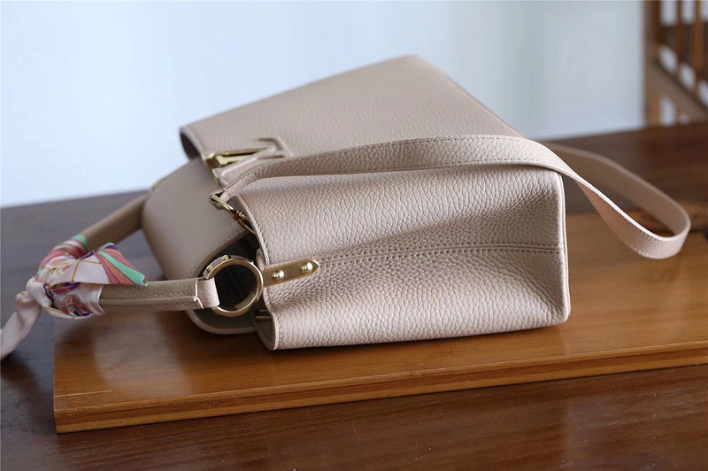 I W Fashion Lu-Vi bags - 8377