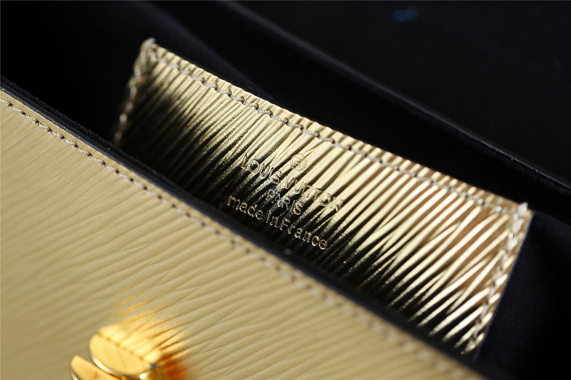 I W Fashion Lu-Vi bags - 8521