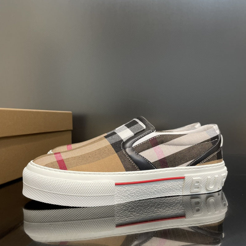 Burberry Luxury Shoes