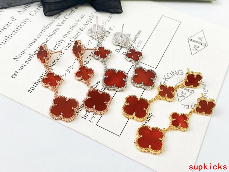 Van Cleef & Arples Jewelry