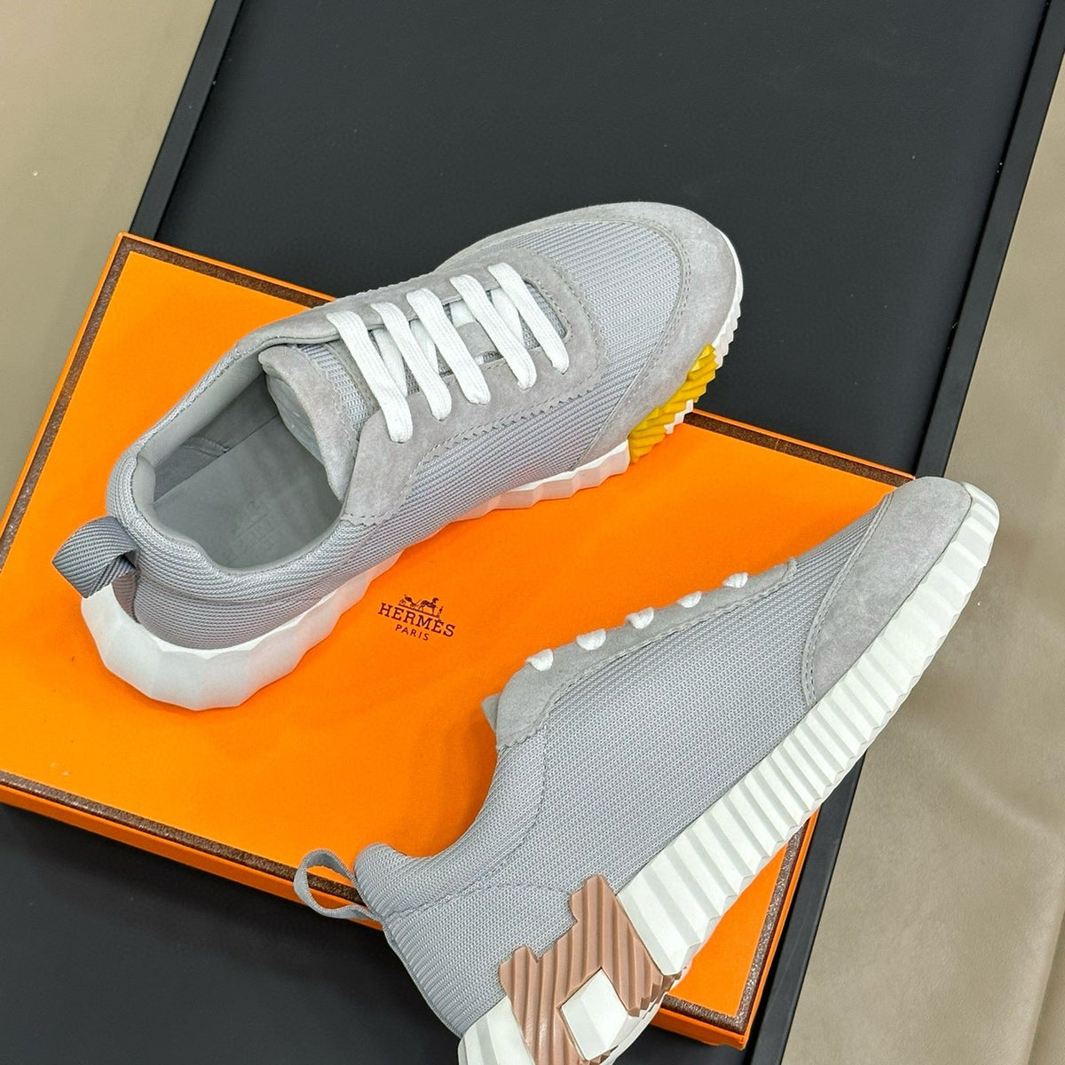 HERM BOUNCING SNEAKER