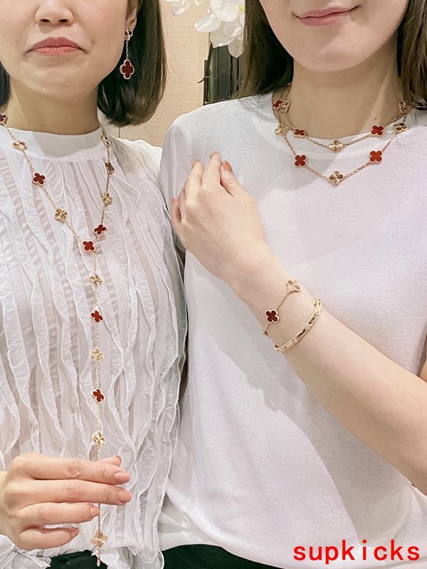 Van Cleef & Arples Jewelry