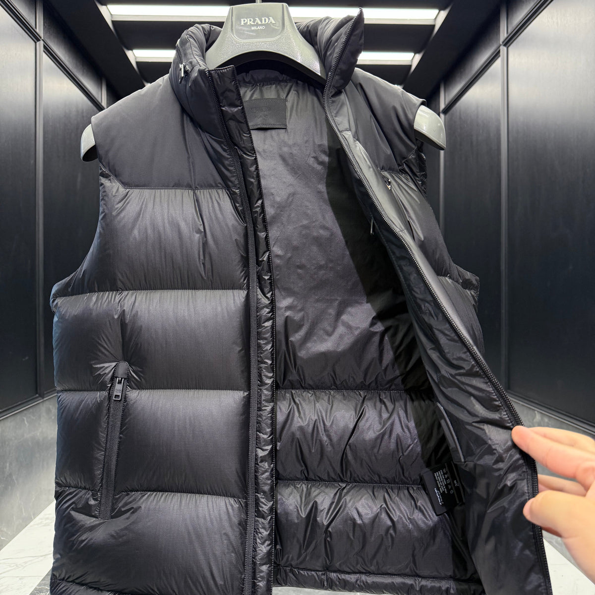 PD VEST