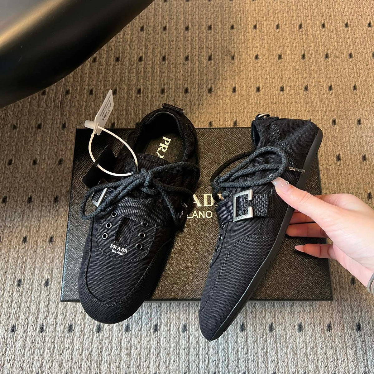 PD COLLAPSE SNEAKERS
