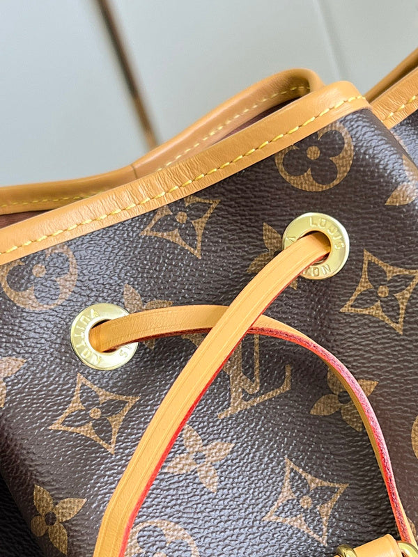I W Fashion Lu-Vi Bags - 16628