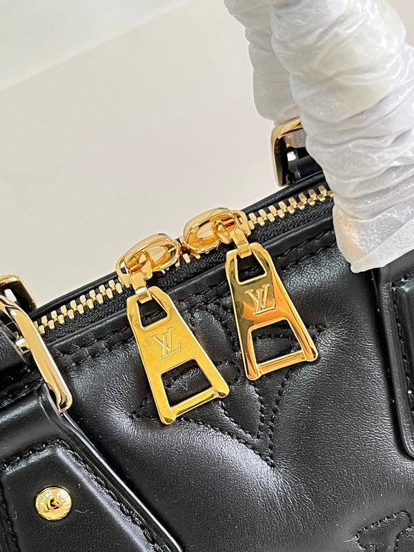 I W Fashion Lu-Vi Bags - 16712
