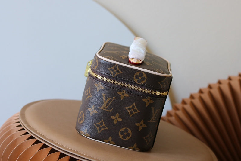 I W Fashion Lu-Vi Bags - 16981