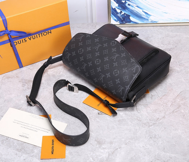 I W Fashion Lu-Vi bags - 17329