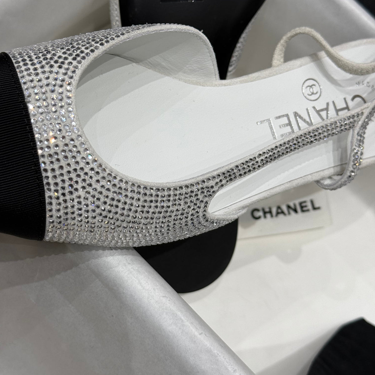 CC SLINGBACK PUMPS