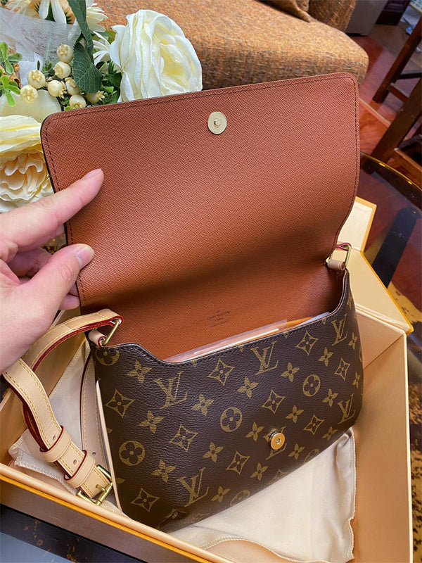 PHA - LOV Bags - 110