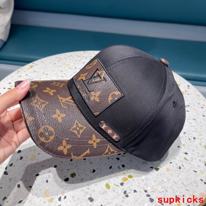 Louis Vuitton Luxury Cap