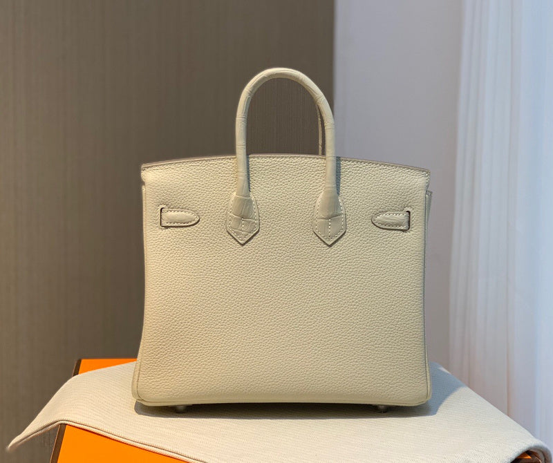 PHA - HMS Bags - 1705