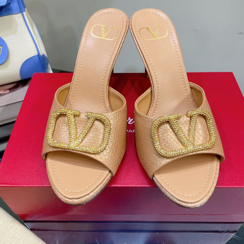 Valentino GARAVANI Luxury Shoes