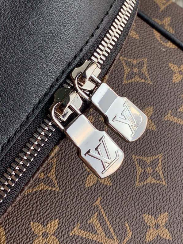 I W Fashion Lu-Vi bags - 17016