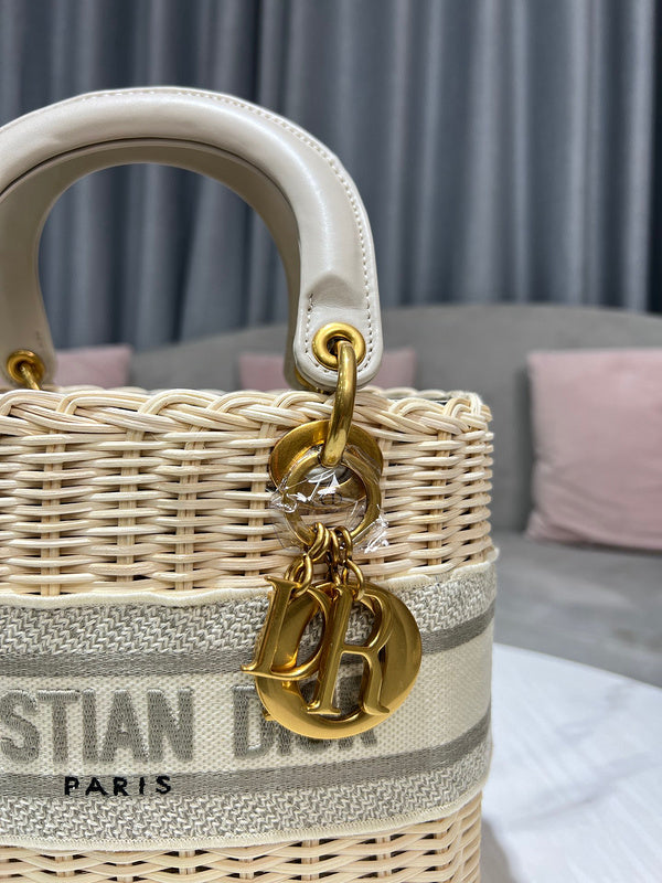 ENT - DOR Bags - 572