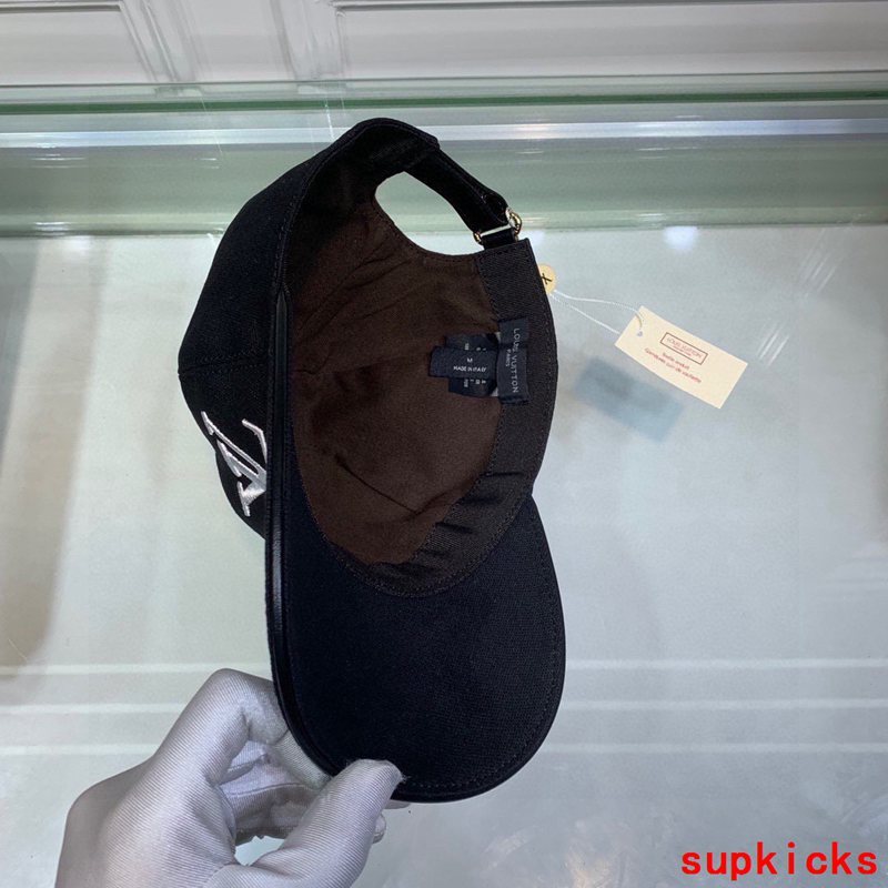 Louis Vuitton Luxury Cap