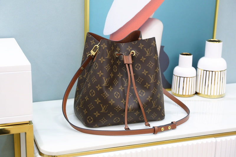 LOV2 Bags - Luxurious Bags  2685