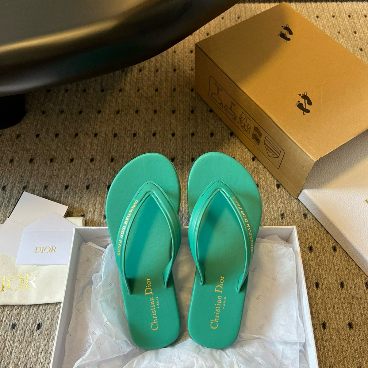 CD THONG SANDAL