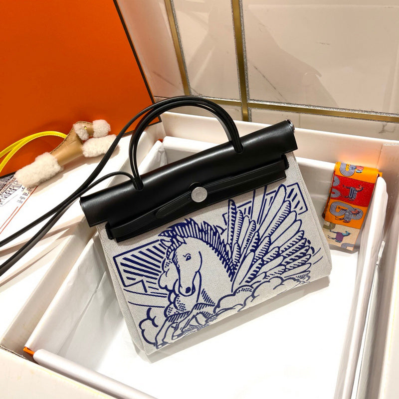 PHA - HMS Bags - 1702