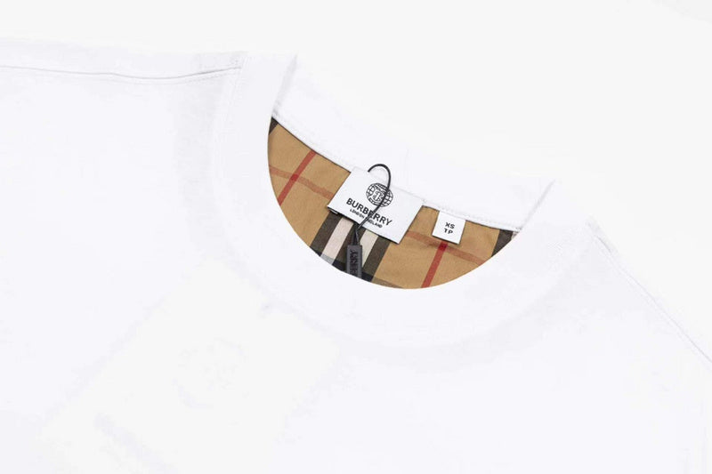 Burberry T-Shirts - 323