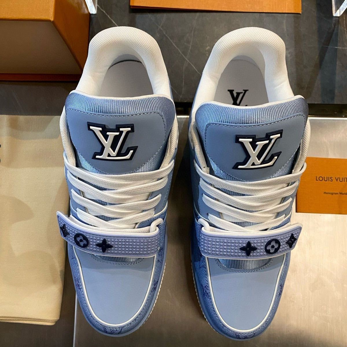 LOU TRAINERS