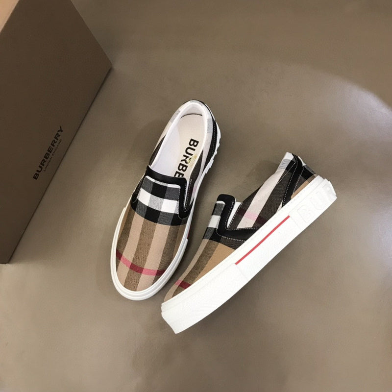 Burberry Luxury Shoes