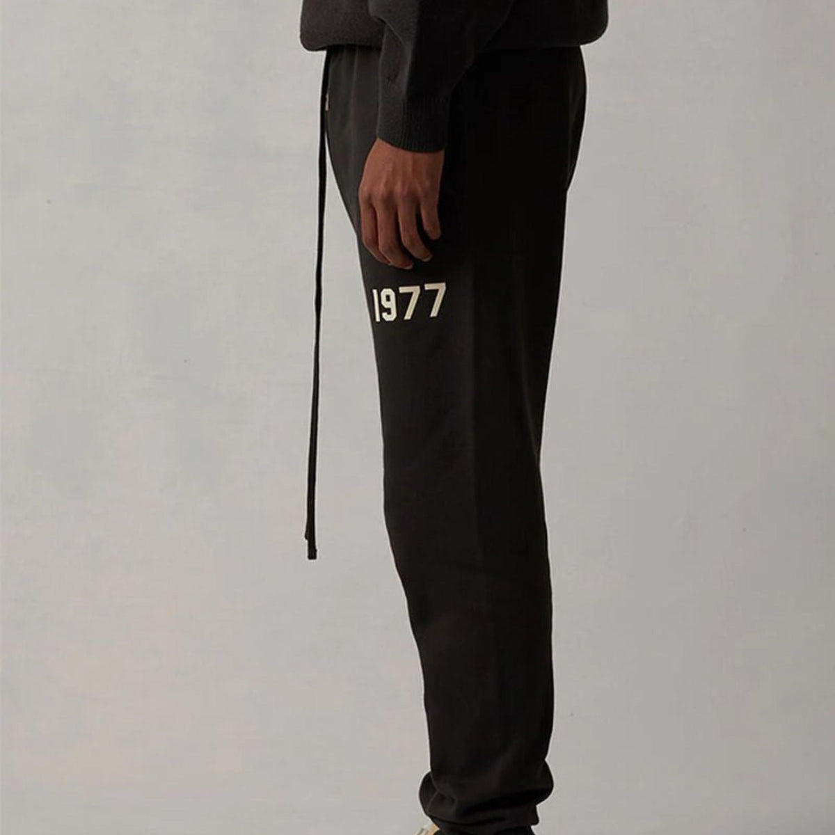 FOG ESSENTIALS JOGGERS