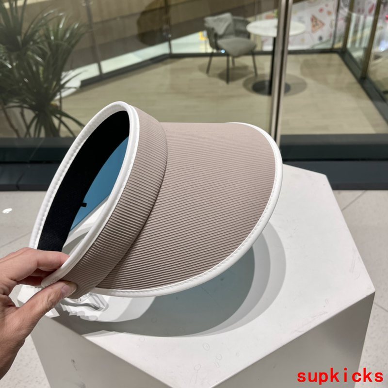 Louis Vuitton Luxury Cap