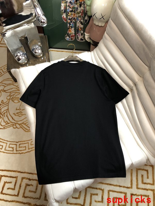 Moncler Luxury Cloth