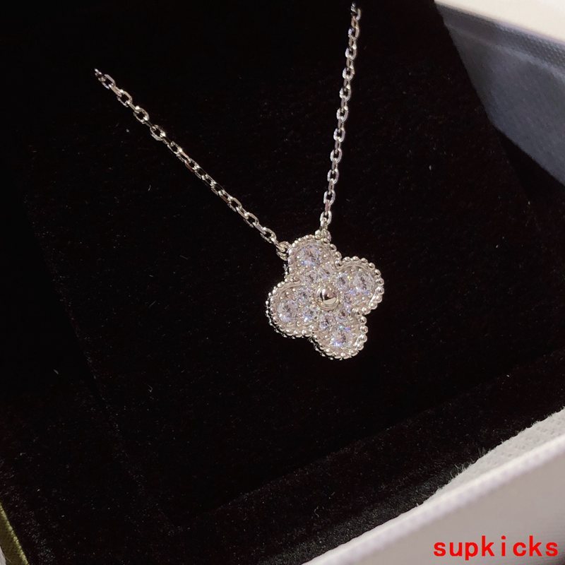 Van Cleef & Arples Jewelry