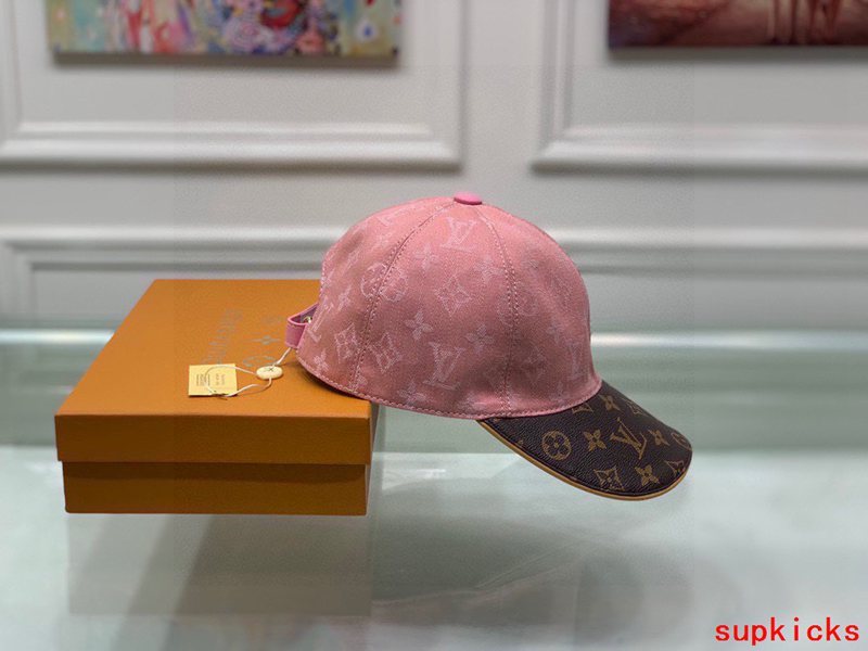Louis Vuitton Luxury Cap