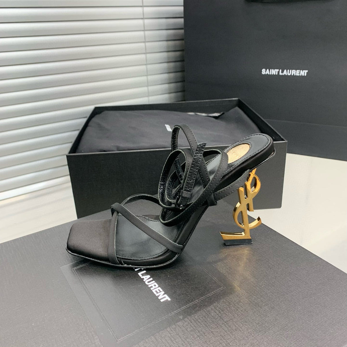 SL HEELS