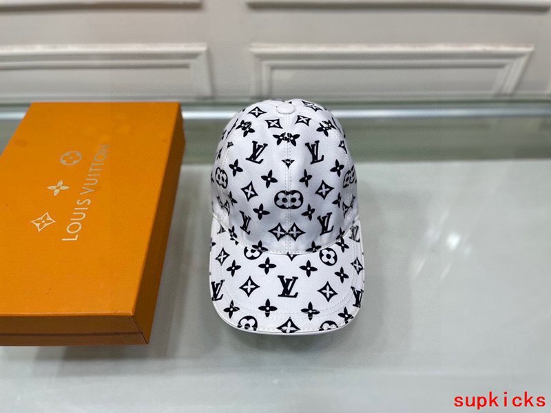 Louis Vuitton Luxury Cap