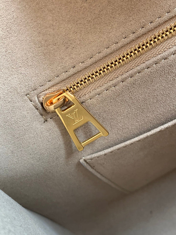 I W Fashion Lu-Vi bags - 17165
