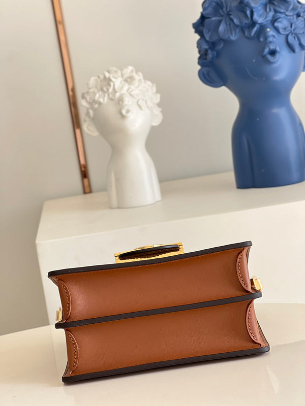 I W Fashion Lu-Vi bags - 17139