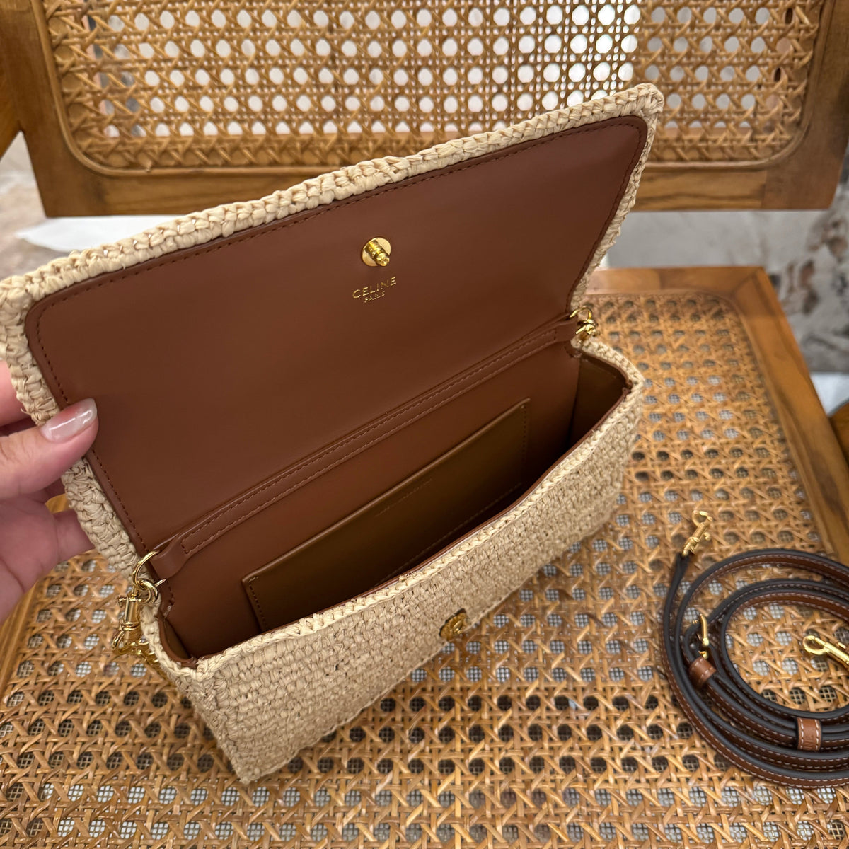 CEL MULTIPOCHETTE IN RAFFIA BAG