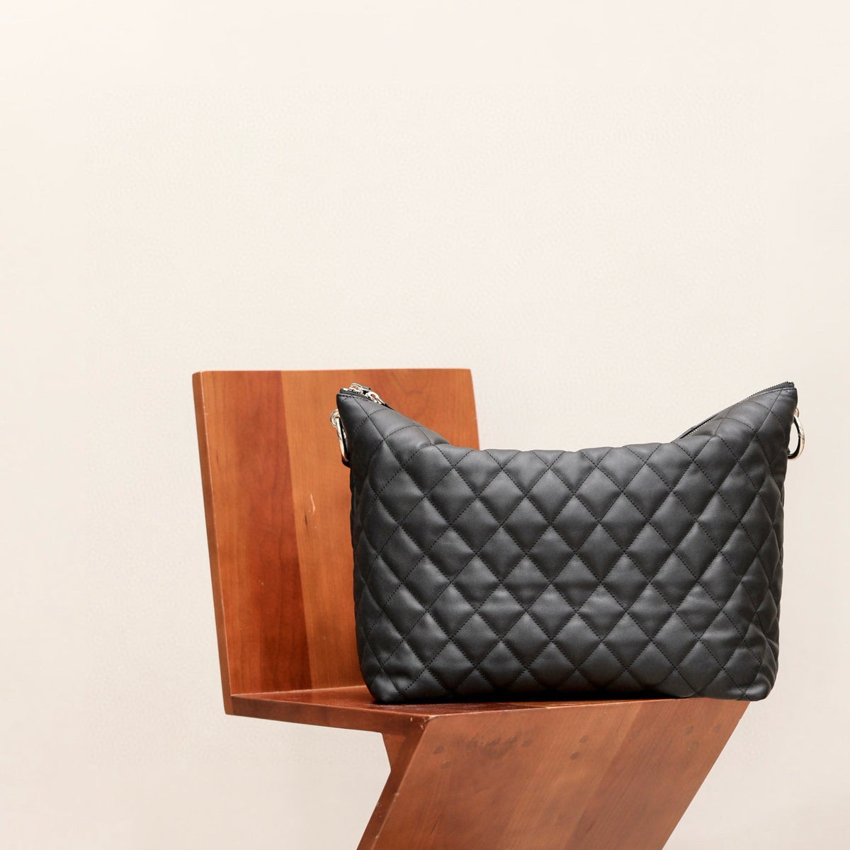 CC 23B MAXI HOBO BAG